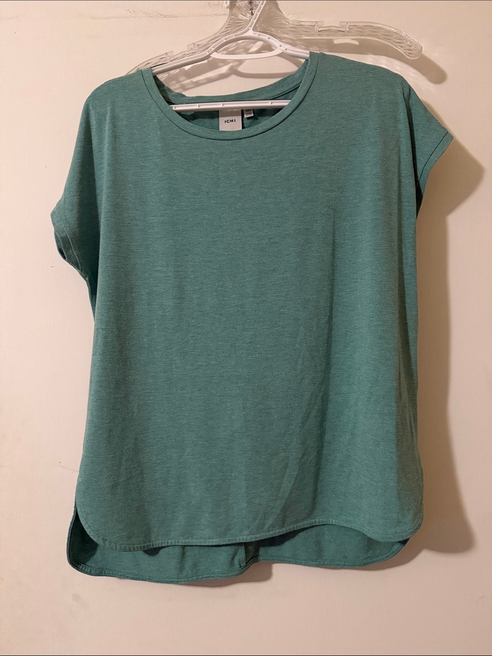 ICHI Rounded Hem Short Sleeve Tee in Teal